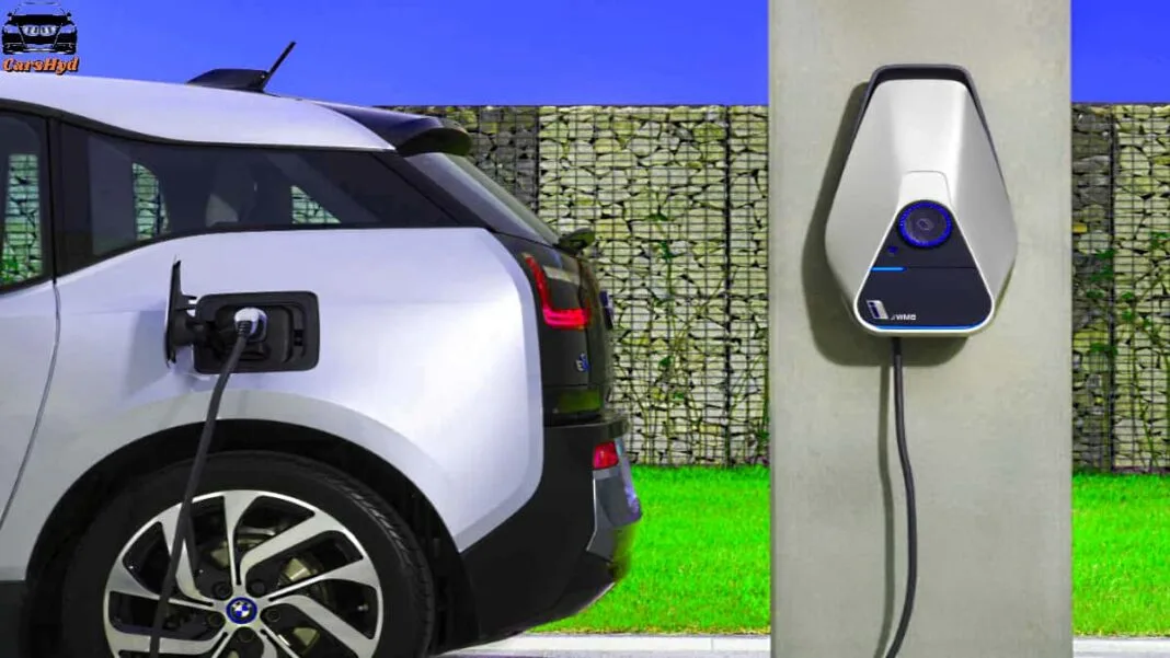 Electric vehicle charging station