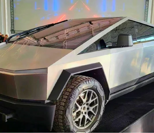 Tesla Cybertruck broken down