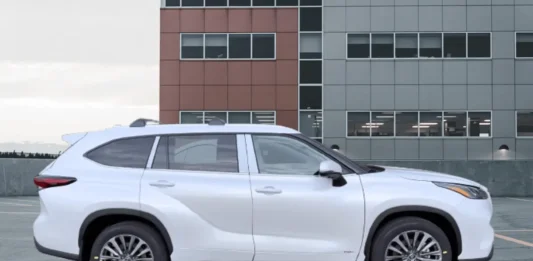 2025 Toyota Highlander Hybrid: A Practical and Efficient Family SUV 2025 Toyota Highlander Hybrid
