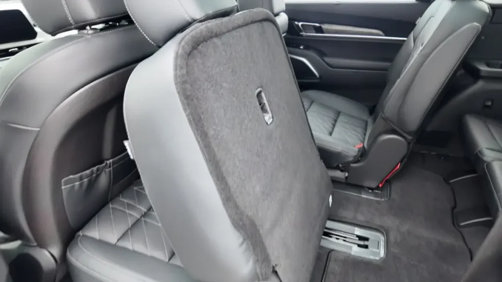 2025 Kia Telluride seats
