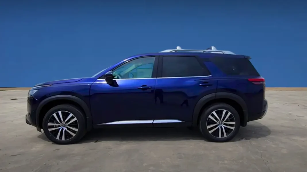 2025 nissan pathfinder (1) 2025 nissan pathfinder