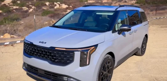 Everything You Need to Know About the 2025 Kia Carnival: Specs, Trims & Tech photo of the 2025 Kia Carnival
