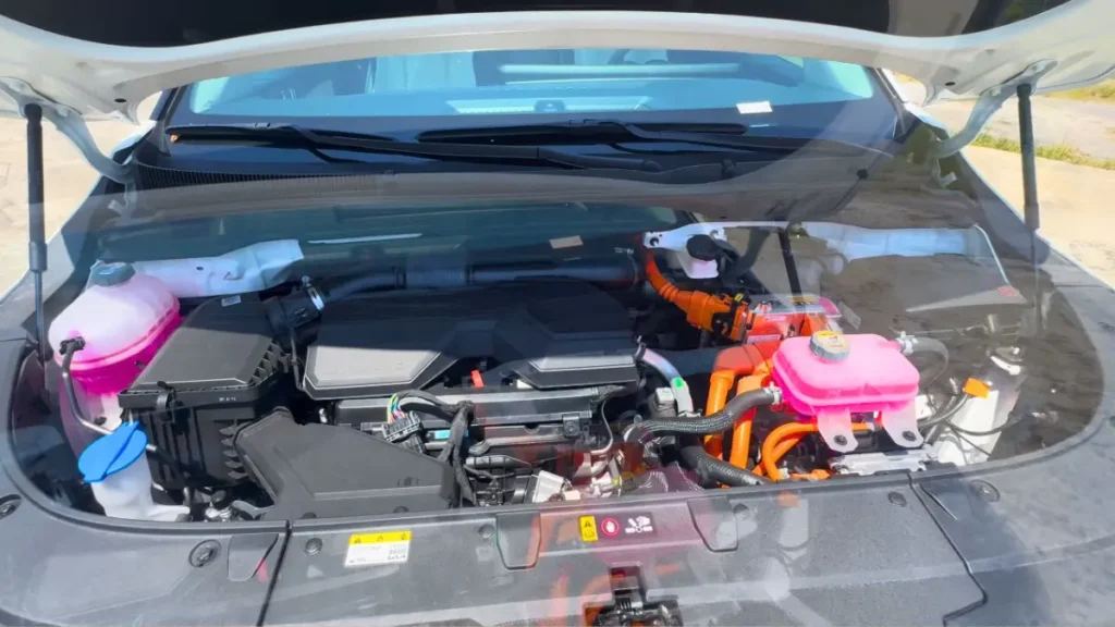 2025 Kia Carnival engine