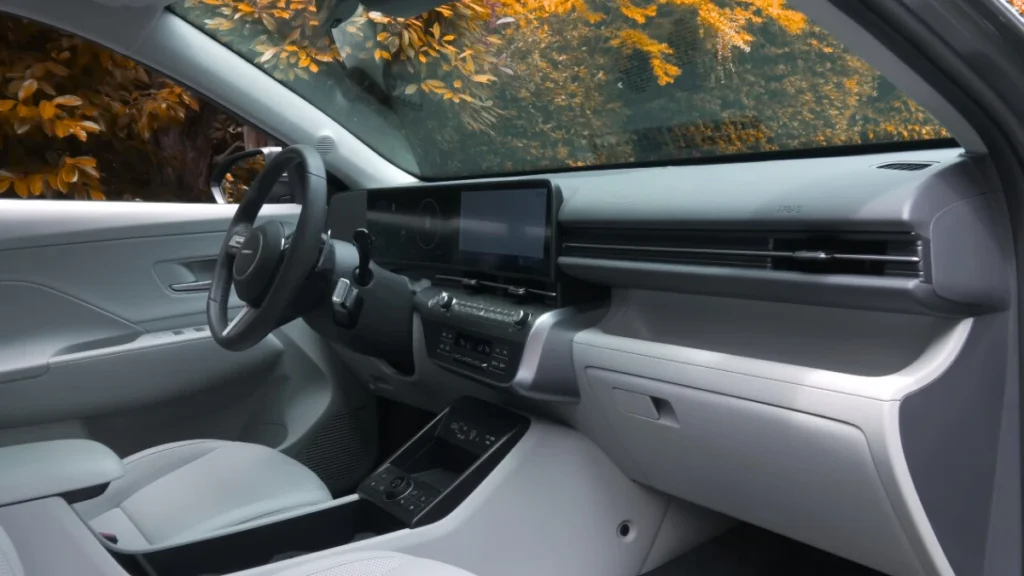 central touchscreen 2025 Hyundai Kona