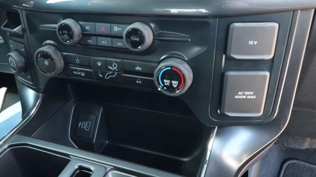 2026 Ford F-150 USB ports