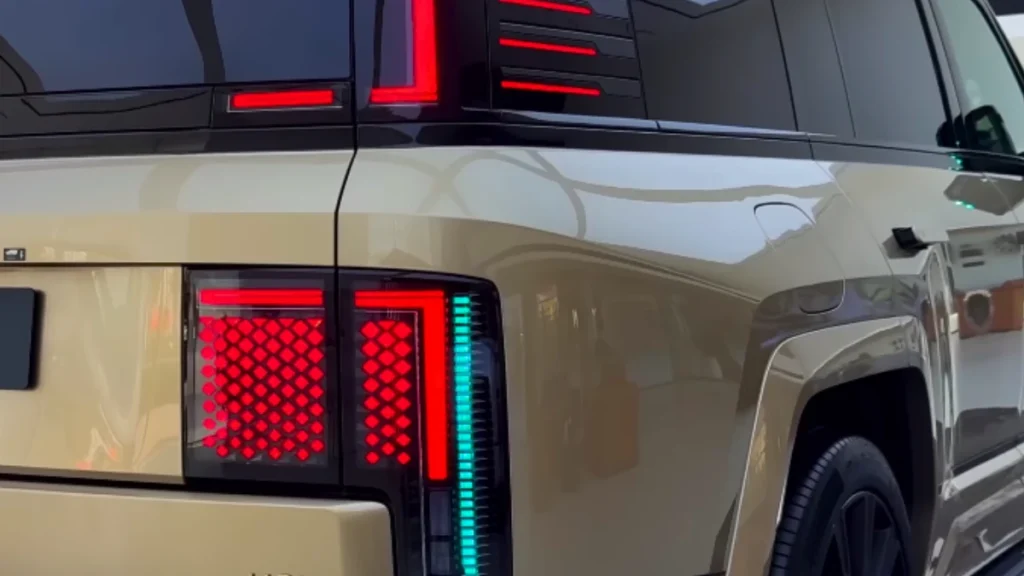 Yangwang U8 Taillights for improved visibility