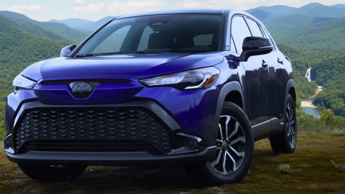 2025 Toyota Corolla Cross Hybrid: Real-World Efficiency, Price & What’s New