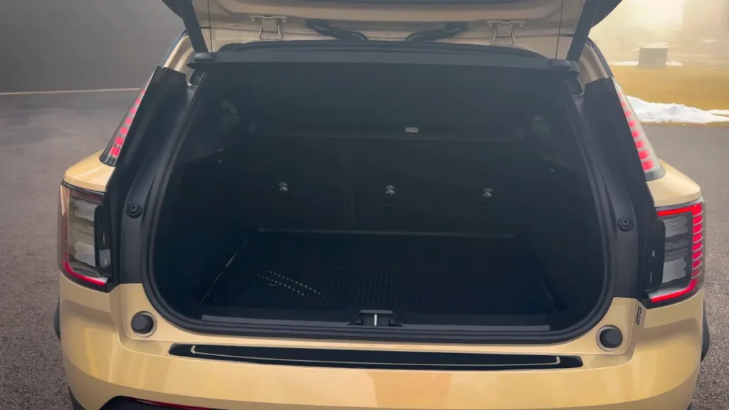 2026 Volvo EX30 Cross Country cargo